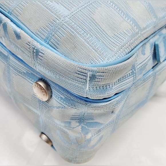 259 Chanel CC Travel Line Bag (w/ Strap & Orig. Auth. Card) - Picture 5 of 9